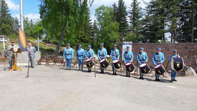 tambours_centenaire_le_linge_23-05-15_d